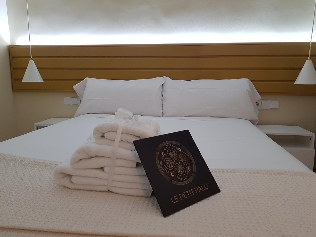 Hotel Le Petit Palue-Fuencarral Madryt Zewnętrze zdjęcie