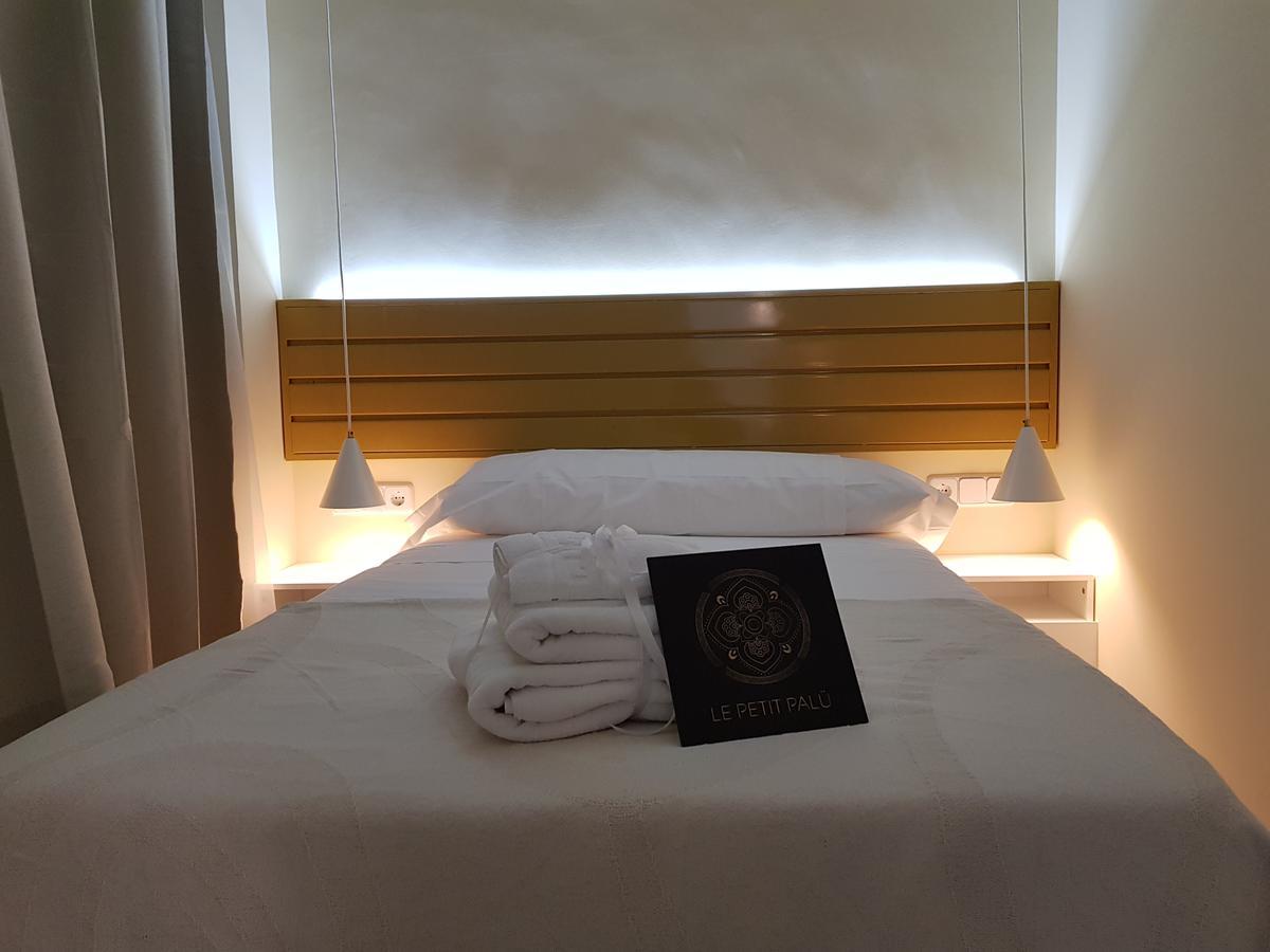 Hotel Le Petit Palue-Fuencarral Madryt Zewnętrze zdjęcie