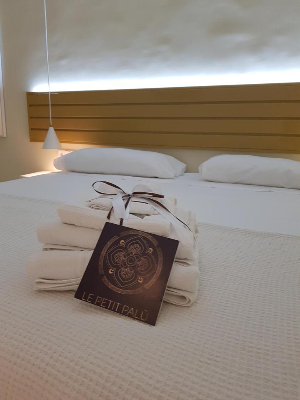 Hotel Le Petit Palue-Fuencarral Madryt Zewnętrze zdjęcie