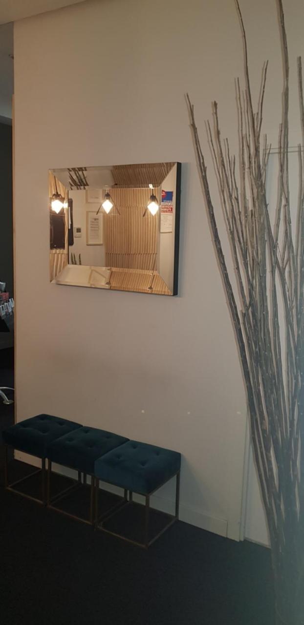 Hotel Le Petit Palue-Fuencarral Madryt Zewnętrze zdjęcie